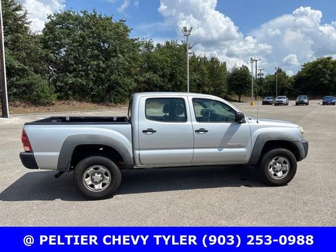 Used 2006 Toyota Tacoma PreRunner RWD image 9