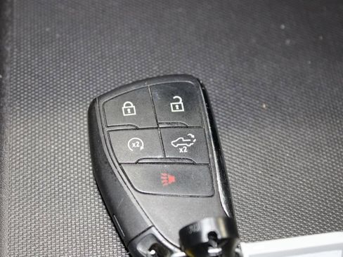 Used 2024 Chevrolet Silverado 2500 High Country image 59