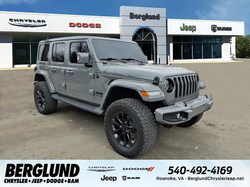 Used 2022 Jeep Wrangler Unlimited Sahara image 1