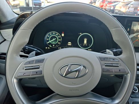 Used 2023 Hyundai Palisade Calligraphy image 19