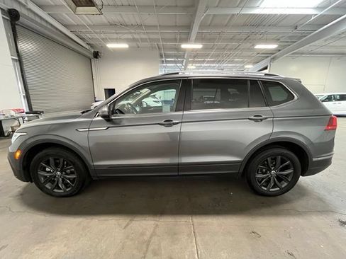 Used 2024 Volkswagen Tiguan SE FWD image 6