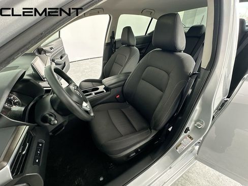 Used 2024 Nissan Altima 2.5 SV image 28