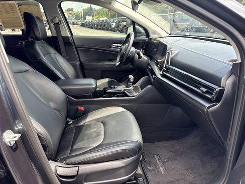 Used 2023 Kia Sportage EX FWD image 36