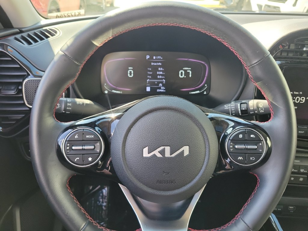 Certified 2023 Kia Soul GT-Line FWD image 7