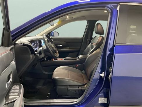 Certified 2025 Nissan Kicks SR AWD/4WD image 11