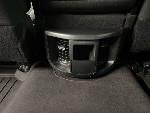 Used 2024 RAM 2500 Tradesman w/ Chrome Appearance Group image 31