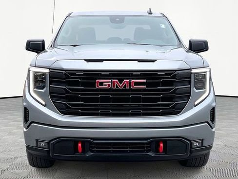 Used 2025 GMC Sierra 1500 Elevation image 2