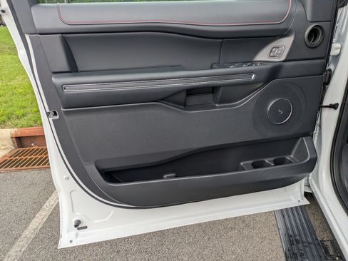 Certified 2023 Ford Expedition Limited AWD/4WD image 10