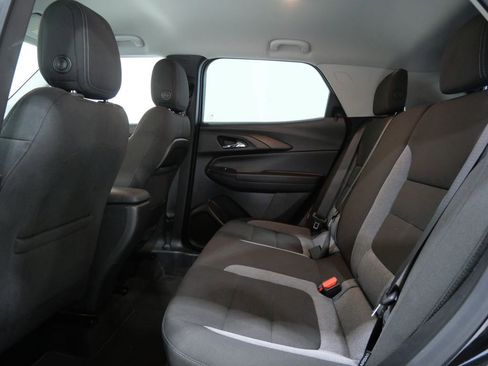 Used 2025 Chevrolet TrailBlazer LT FWD image 24