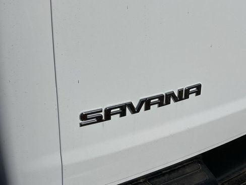 New 2025 GMC Savana 3500 LS image 32