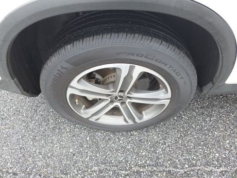 Used 2019 Mercedes-Benz GLC 300 4MATIC image 20