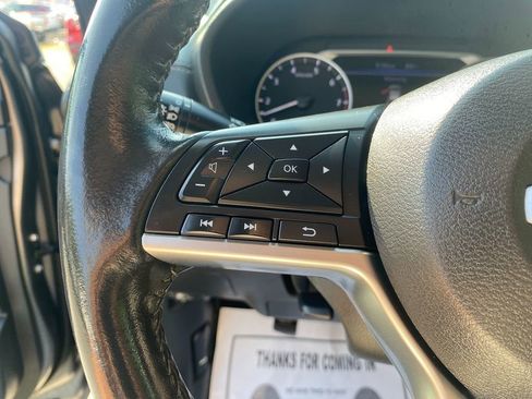 Used 2022 Nissan Sentra SV image 16