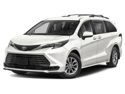 New 2026 Toyota Sienna LE