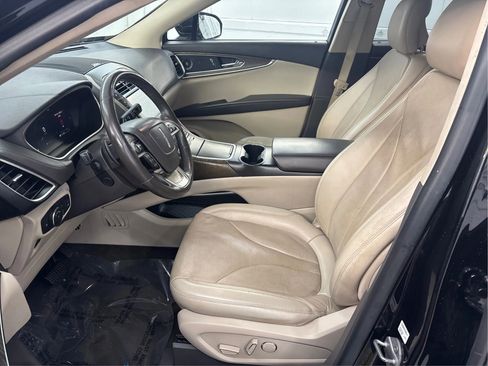 Used 2019 Lincoln Nautilus Reserve w/ Driver Assistance Package image 13