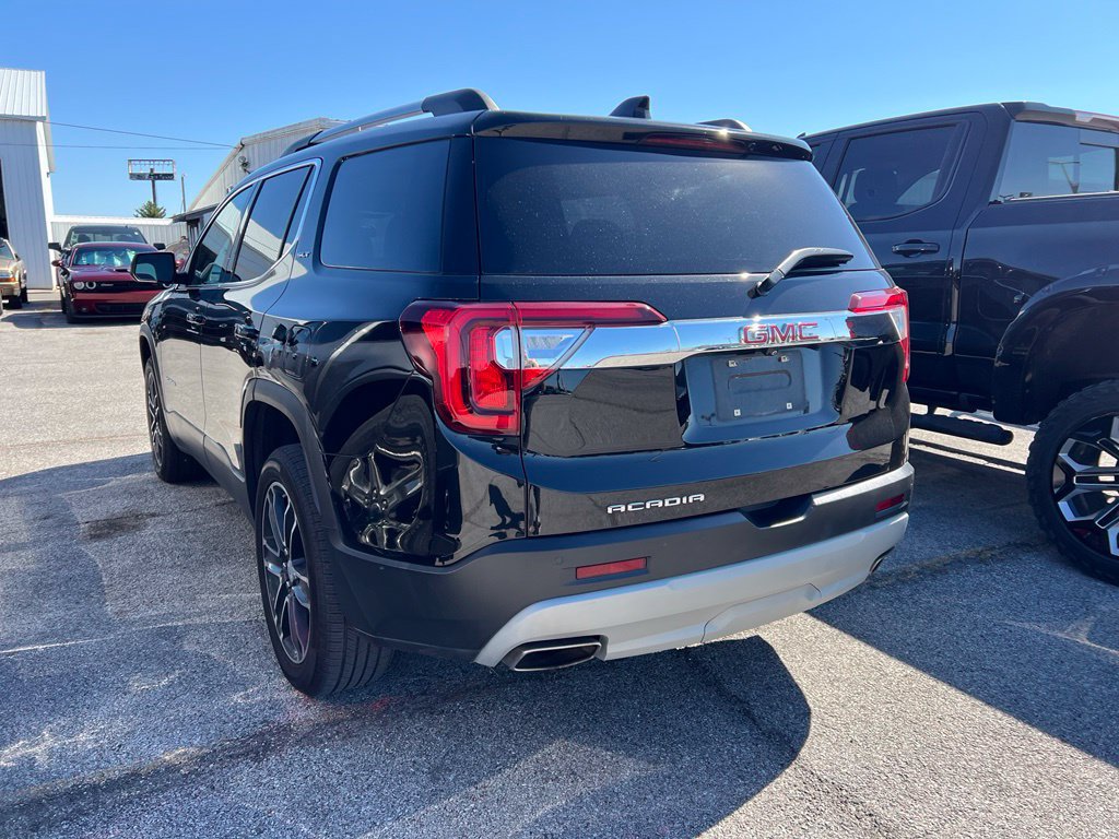 Used 2022 GMC Acadia SLT w/ Preferred Package FWD image 4