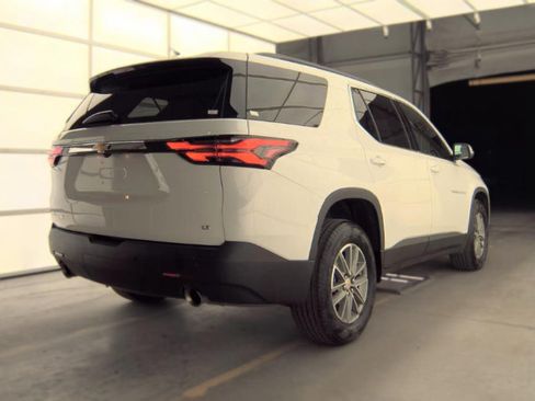 Used 2023 Chevrolet Traverse LT AWD/4WD image 4