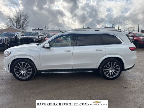 Used 2021 Mercedes-Benz GLS 580 4MATIC image 2