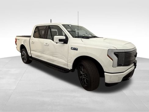 New 2025 Ford F150 Lightning Lariat image 7