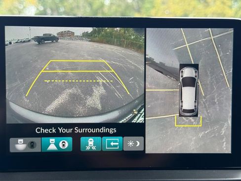 Used 2023 Honda Pilot Elite image 26