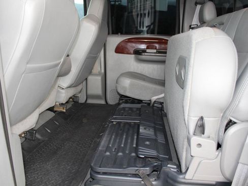 Used 2005 Ford F350 Lariat AWD/4WD image 60