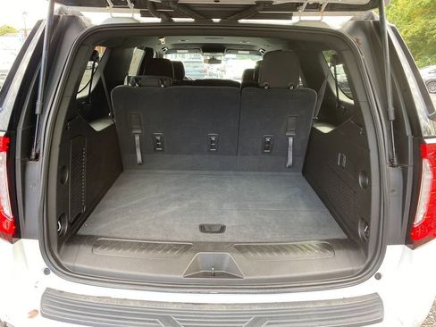Used 2021 GMC Yukon XL SLE w/ Gmc Pro Safety Plus Package image 25