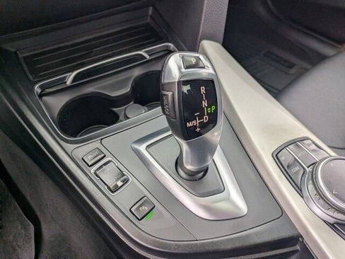 Used 2017 BMW 320i xDrive Sedan image 26