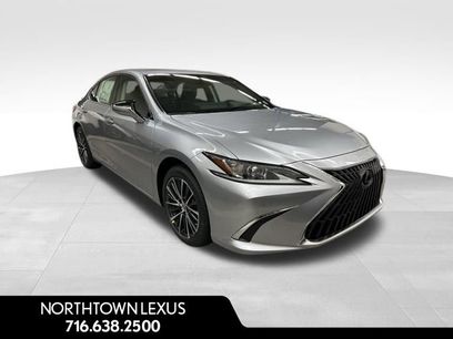 New 2025 Lexus ES 350 w/ Premium Package