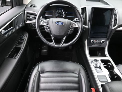 Used 2023 Ford Edge SEL image 13