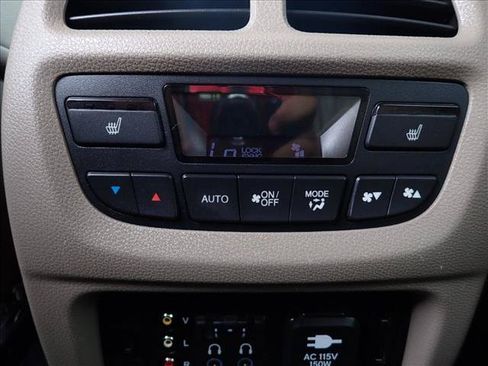 Used 2016 Honda Pilot Elite image 12