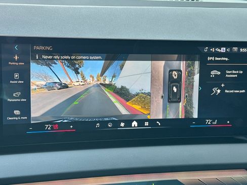 Used 2025 BMW X3 xDrive30i w/ Premium Package image 26