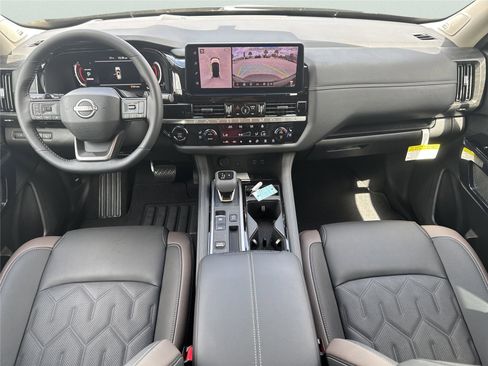 New 2026 Nissan Pathfinder Platinum w/ Cargo Package FWD image 13