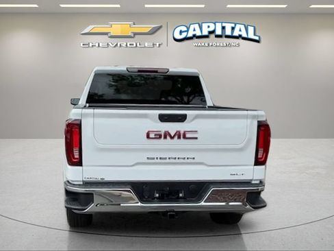 Used 2026 GMC Sierra 1500 SLT AWD/4WD image 4