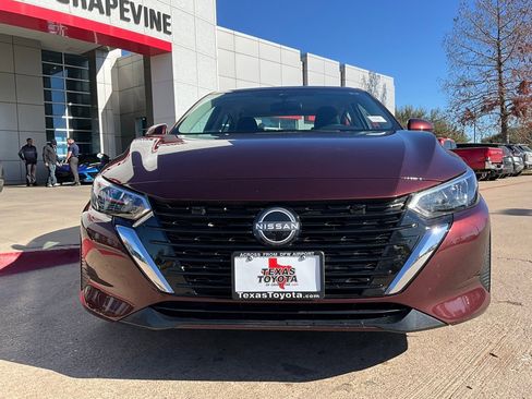 Used 2025 Nissan Sentra SV image 4