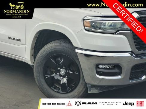 Used 2025 RAM 1500 Big Horn AWD/4WD image 3