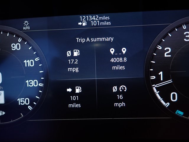 Used 2020 Land Rover Defender 110 SE AWD/4WD image 20