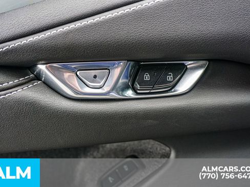 Used 2025 Chevrolet Corvette Z06 image 44