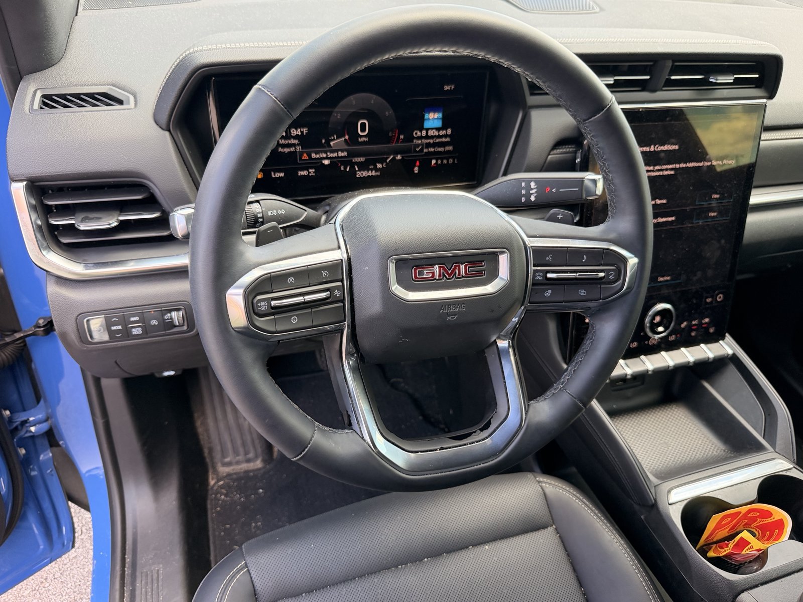 Used 2025 GMC Terrain Elevation w/ Elevation Premium Package AWD/4WD image 15