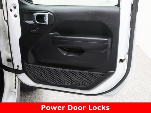 Used 2021 Jeep Wrangler Unlimited Sport image 35