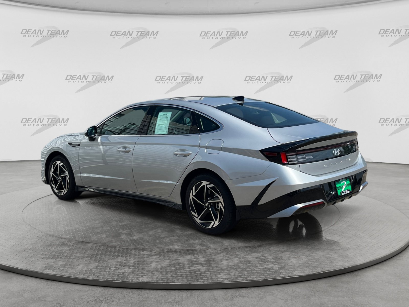 Used 2026 Hyundai Sonata SEL FWD image 5