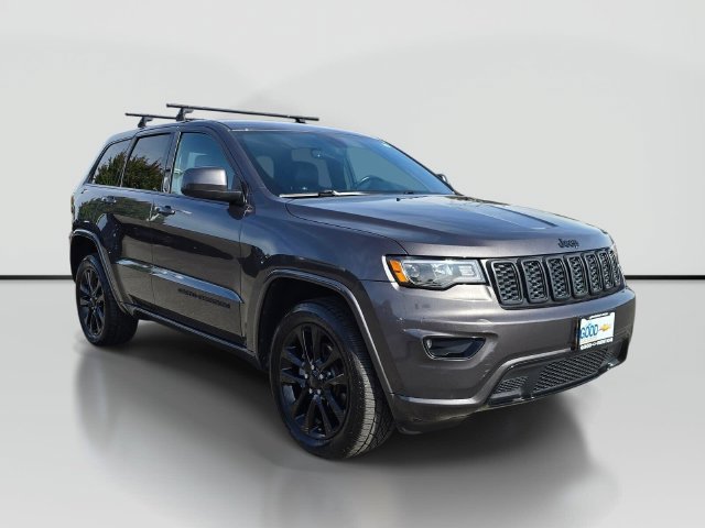 Used 2018 Jeep Grand Cherokee Altitude AWD/4WD image 7