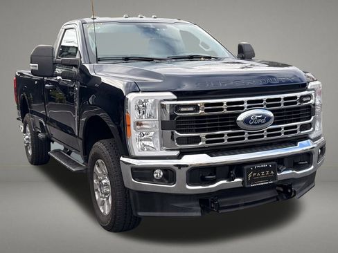 Used 2023 Ford F350 XLT w/ FX4 Off-Road Package AWD/4WD image 8