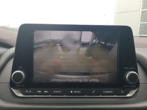 Used 2023 Nissan Rogue SV image 29