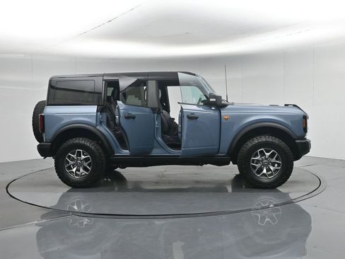 Certified 2025 Ford Bronco Badlands AWD/4WD image 5