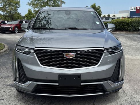 Used 2025 Cadillac XT6 Premium Luxury FWD image 7