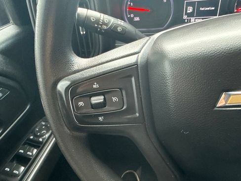 Used 2022 Chevrolet Silverado 2500 Custom w/ Custom Value Package AWD/4WD image 31