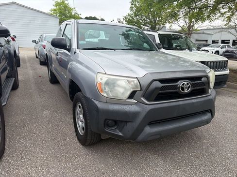 Used 2015 Toyota Tacoma 2WD Access Cab image 4