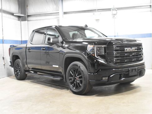 Used 2024 GMC Sierra 1500 Elevation w/ Elevation Premium Package AWD/4WD image 29