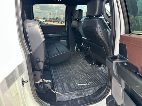 Used 2023 Ford F150 Lariat AWD/4WD image 9