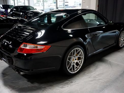 Used 2005 Porsche 911 Carrera S RWD image 31
