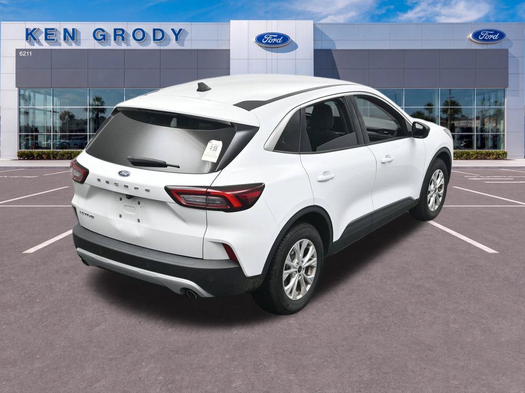 Used 2024 Ford Escape Active w/ Tech Pack #1 FWD image 14